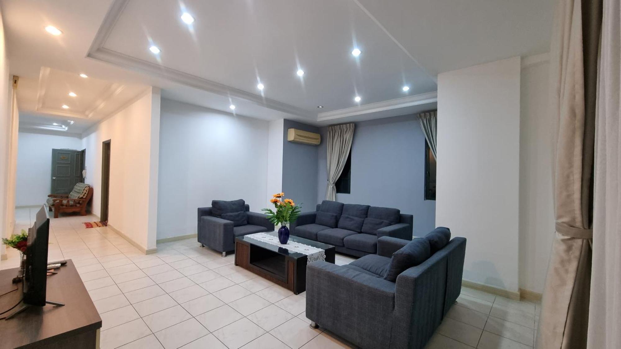 Kenyalang Emerald Riverine Resort Homestay Кучинг Екстериор снимка